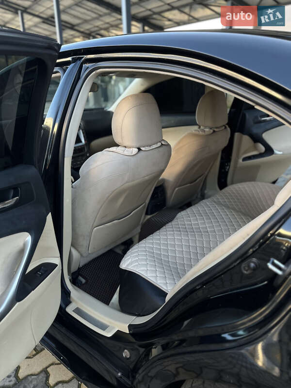 Седан Lexus IS 2007 в Иршаве