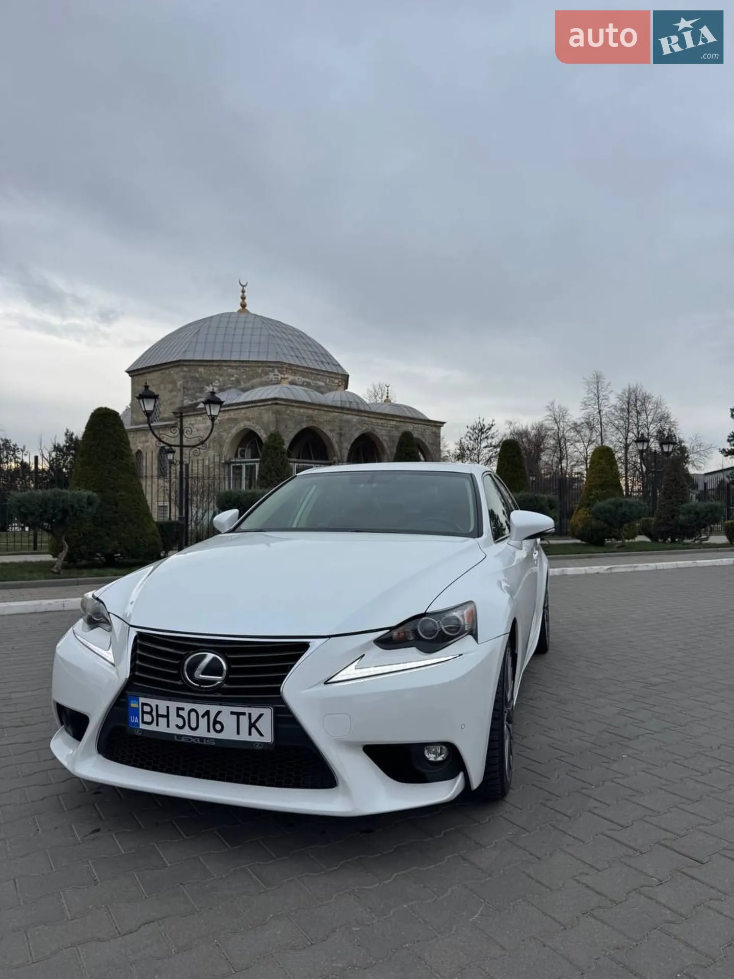 2014 Lexus IS - мініатюра 2
