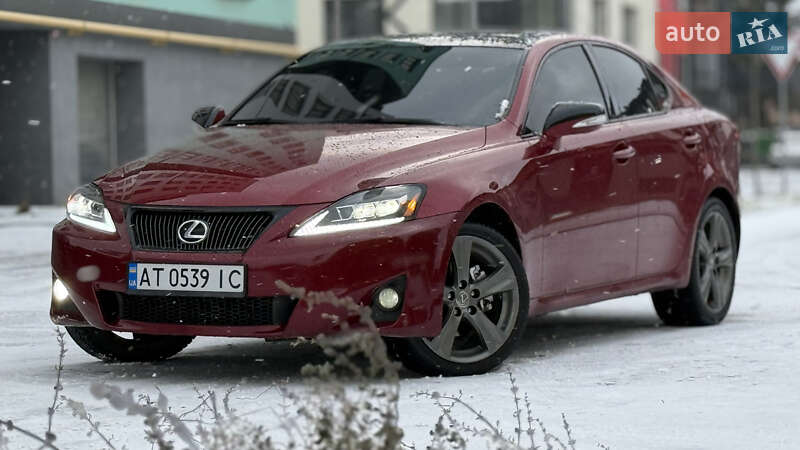 Седан Lexus IS 2013 в Івано-Франківську