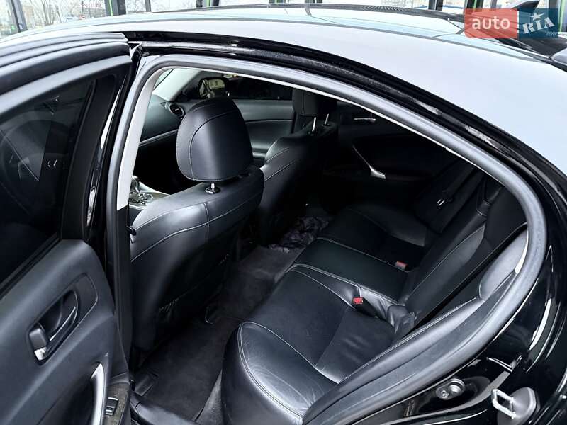 Седан Lexus IS 2011 в Києві фото 15 Седан Lexus IS 2011 в Києві
