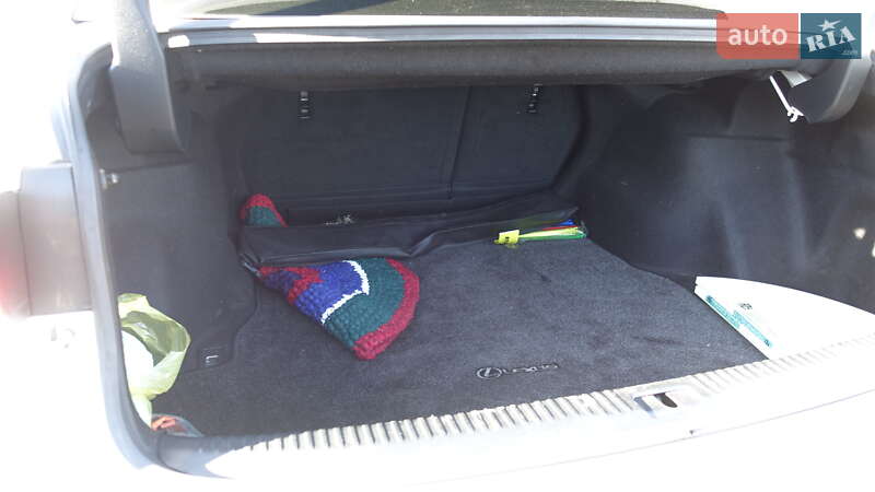 Седан Lexus IS 2018 в Одессе