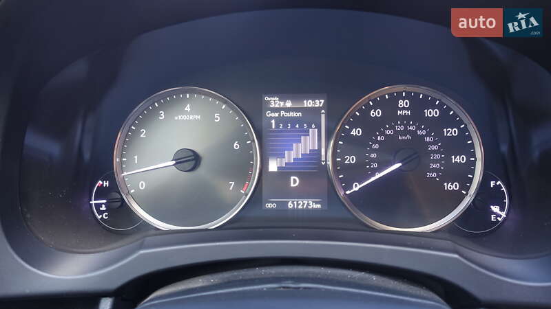 Седан Lexus IS 2018 в Одессе