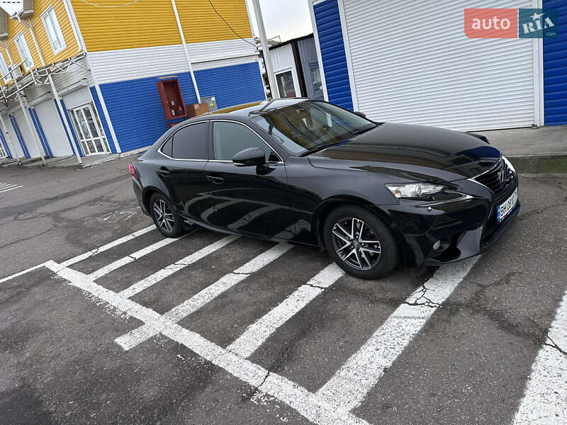 AUTO.RIA - Продаж Лексус ІС 300h бу: купити Lexus IS 300h в Україні