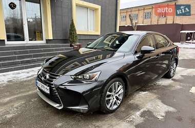 Седан Lexus IS 2018 в Киеве