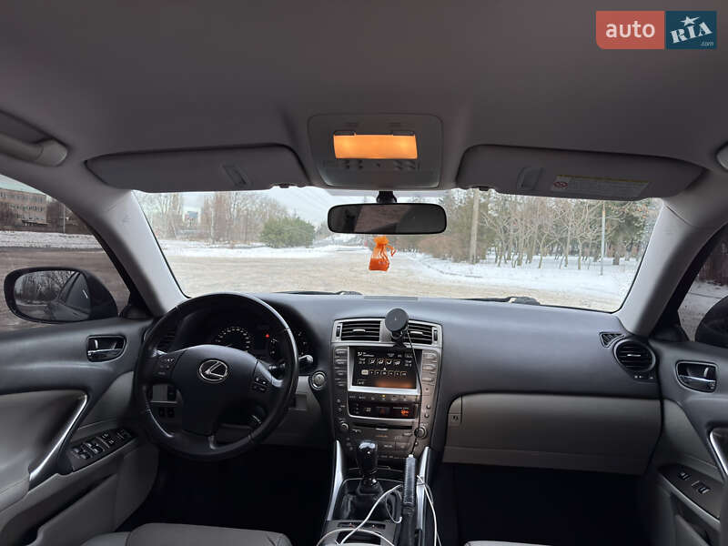 Седан Lexus IS 2007 в Киеве