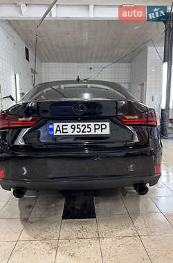 Седан Lexus IS 2013 в Никополе