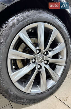 Седан Lexus IS 2013 в Никополе