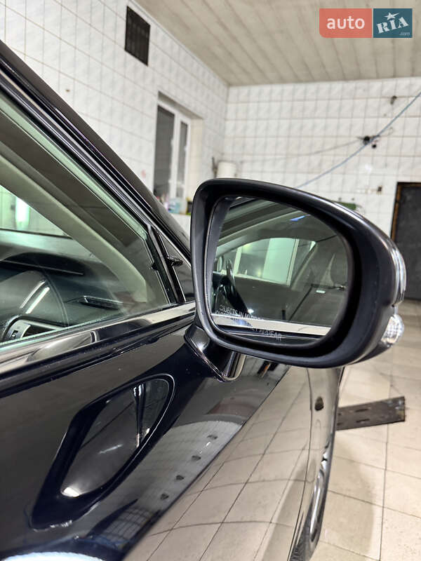 Седан Lexus IS 2013 в Никополе