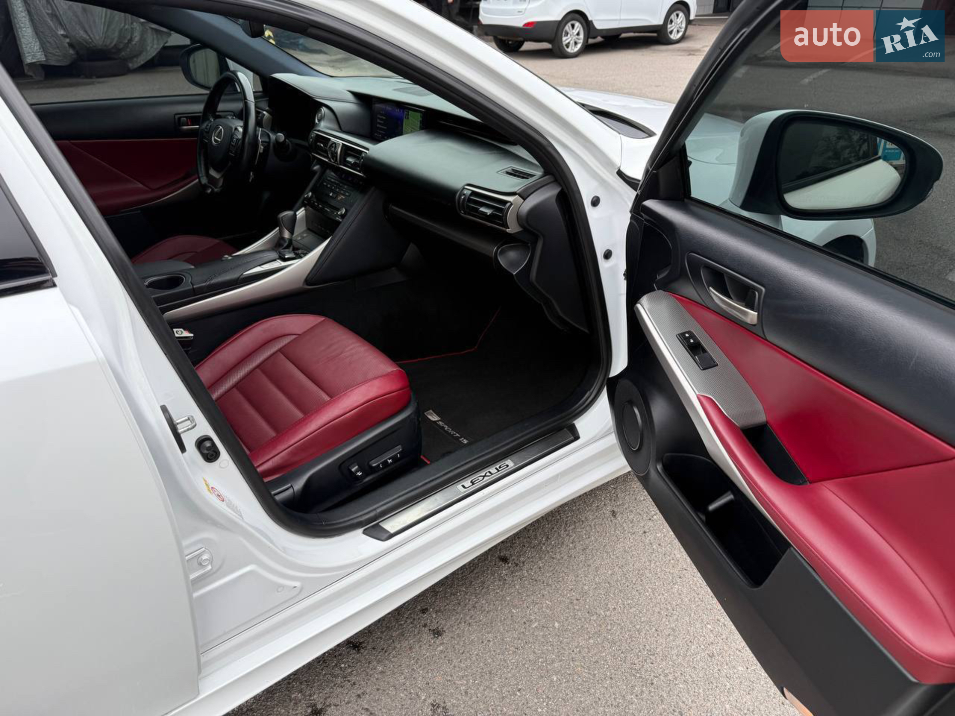 2016 Lexus IS - мініатюра 5