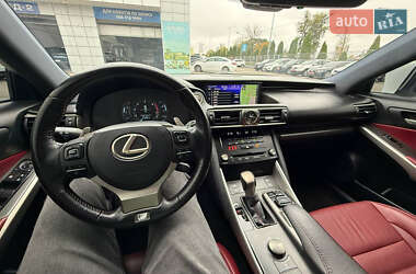 Седан Lexus IS 2016 в Киеве