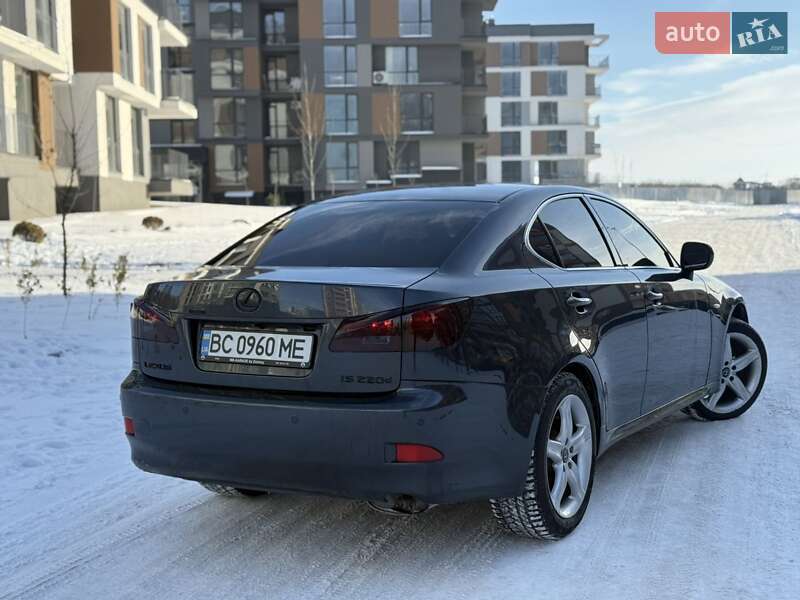 Седан Lexus IS 2006 в Борщеве