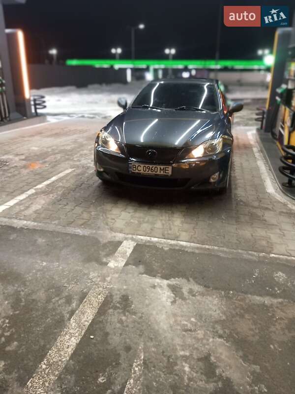 Седан Lexus IS 2006 в Борщеве