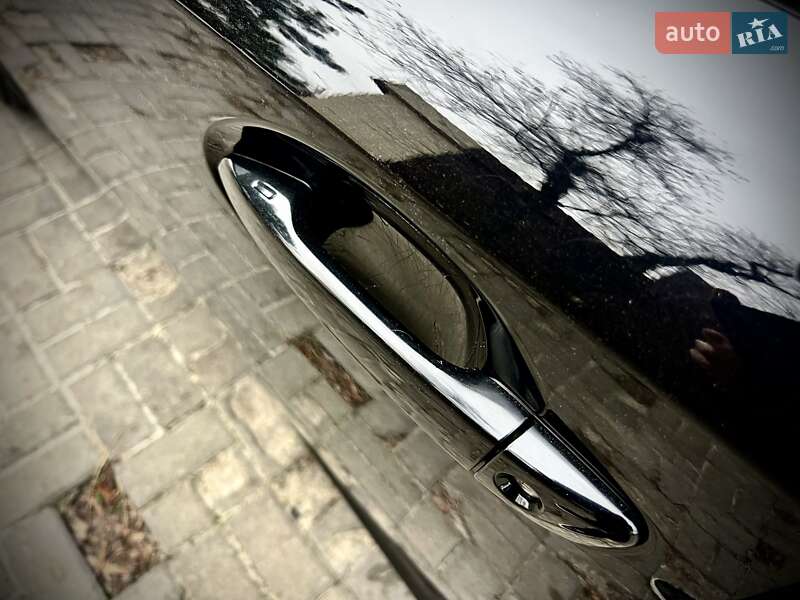 Седан Lexus IS 2015 в Днепре