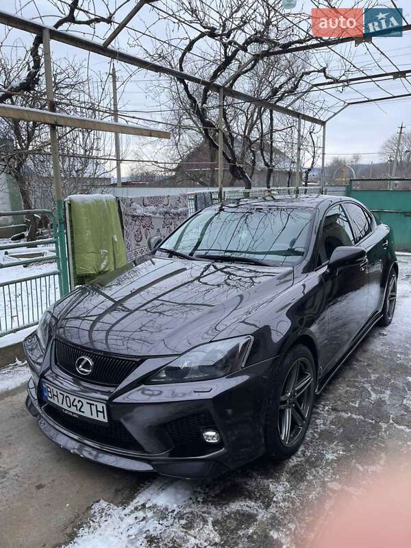 Седан Lexus IS 2010 в Тарутине