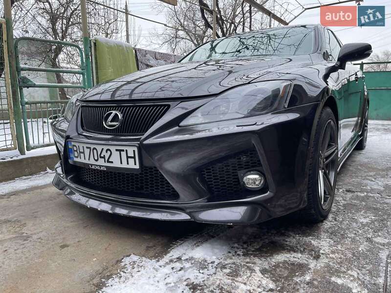 Седан Lexus IS 2010 в Тарутине