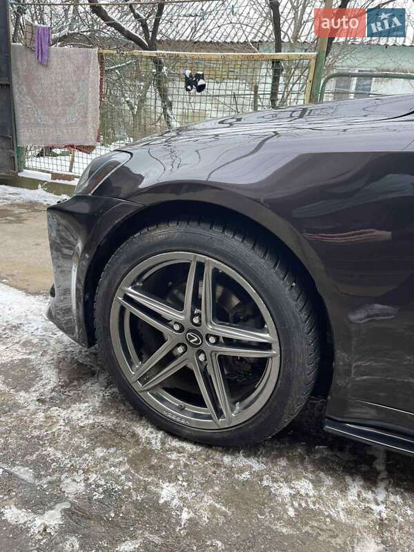 Седан Lexus IS 2010 в Тарутине