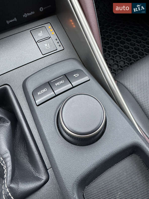 Седан Lexus IS 2016 в Киеве