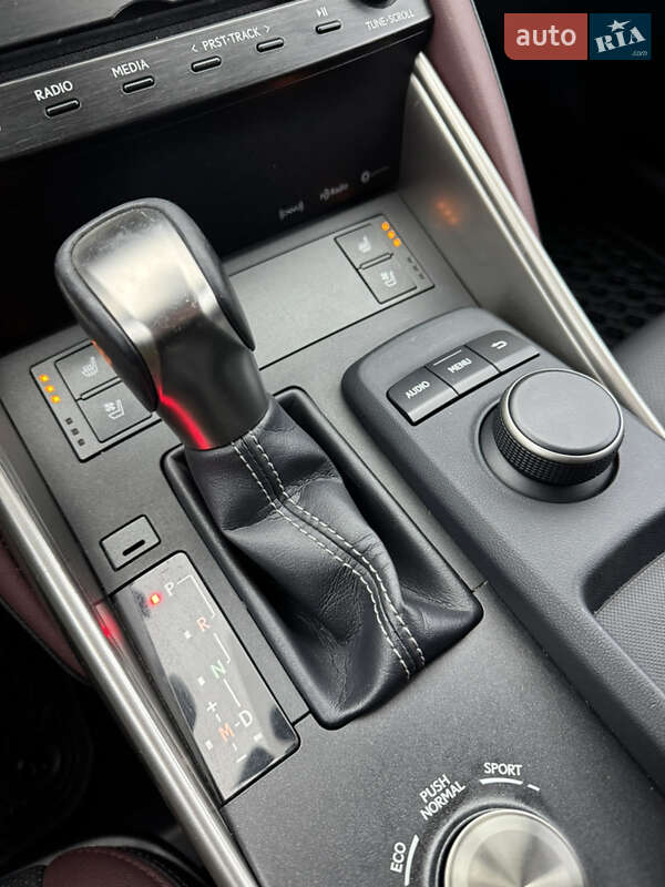 Седан Lexus IS 2016 в Киеве