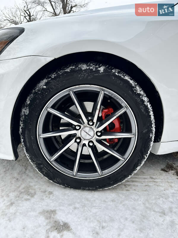 Седан Lexus IS 2012 в Запорожье