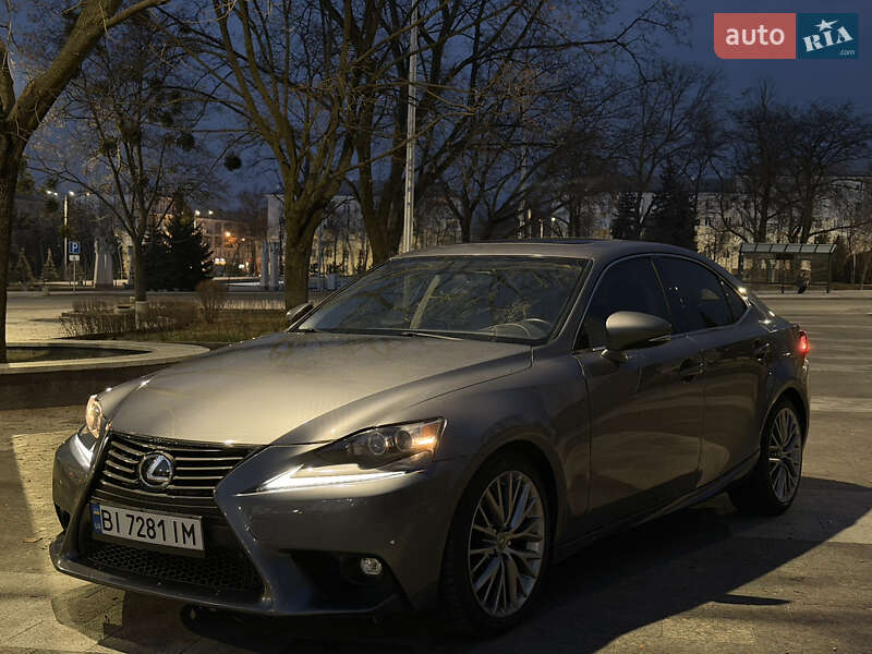 Седан Lexus IS 2014 в Краматорске фото 5 Седан Lexus IS 2014 в Краматорске