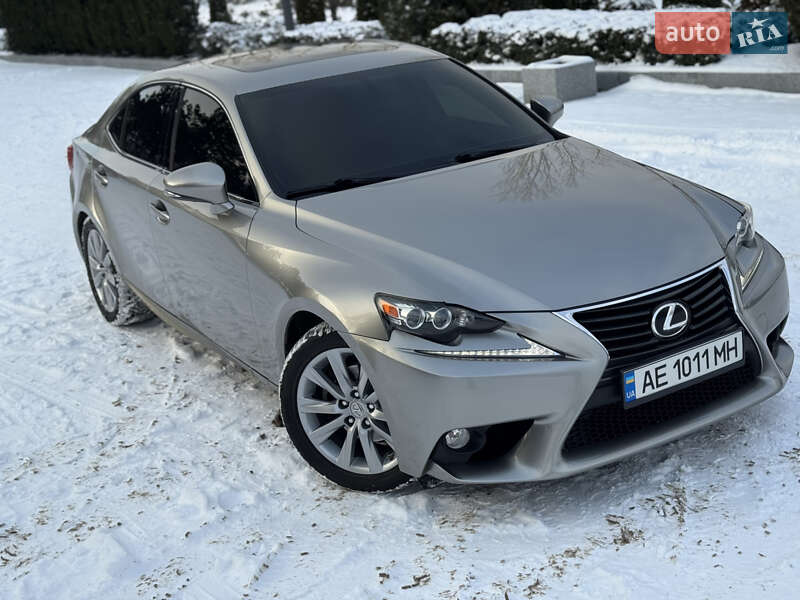 Седан Lexus IS 2013 в Днепре
