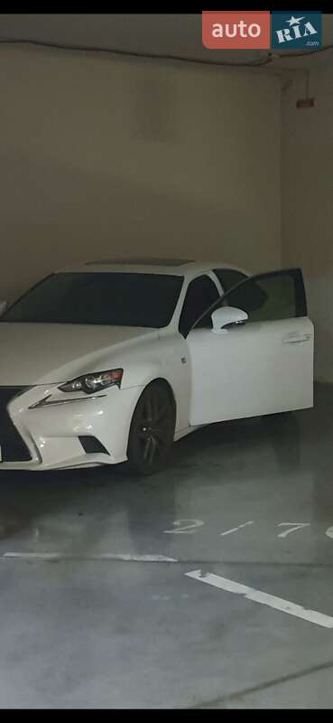 Седан Lexus IS 2013 в Одессе