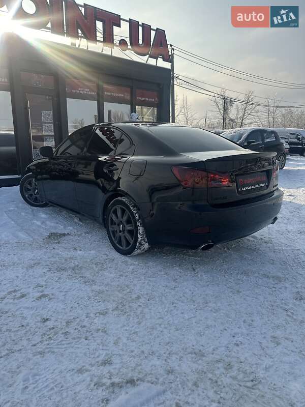 Седан Lexus IS 2007 в Білогородці