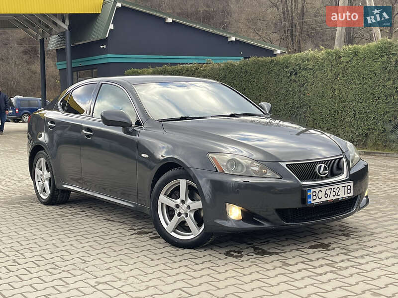 Седан Lexus IS 2007 в Турке