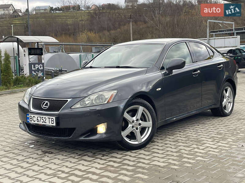 Седан Lexus IS 2007 в Турке