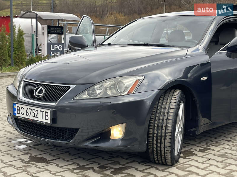 Седан Lexus IS 2007 в Турке