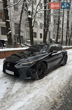 Седан Lexus IS 2024 в Киеве