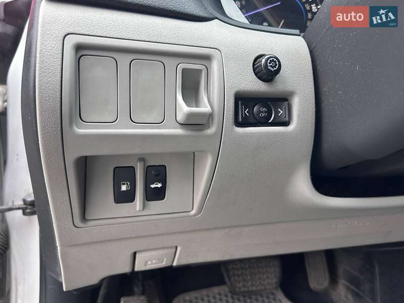 Седан Lexus IS 2008 в Киеве фото 18 Седан Lexus IS 2008 в Киеве