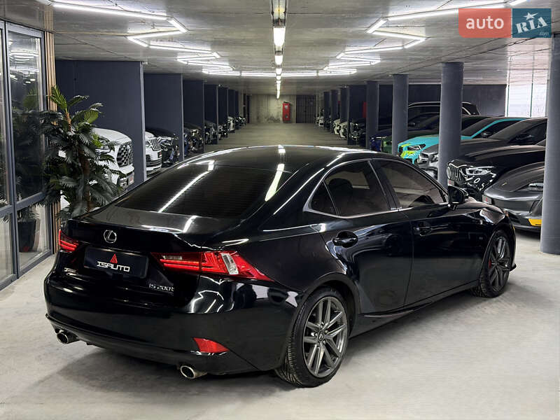 Седан Lexus IS 2015 в Одесі