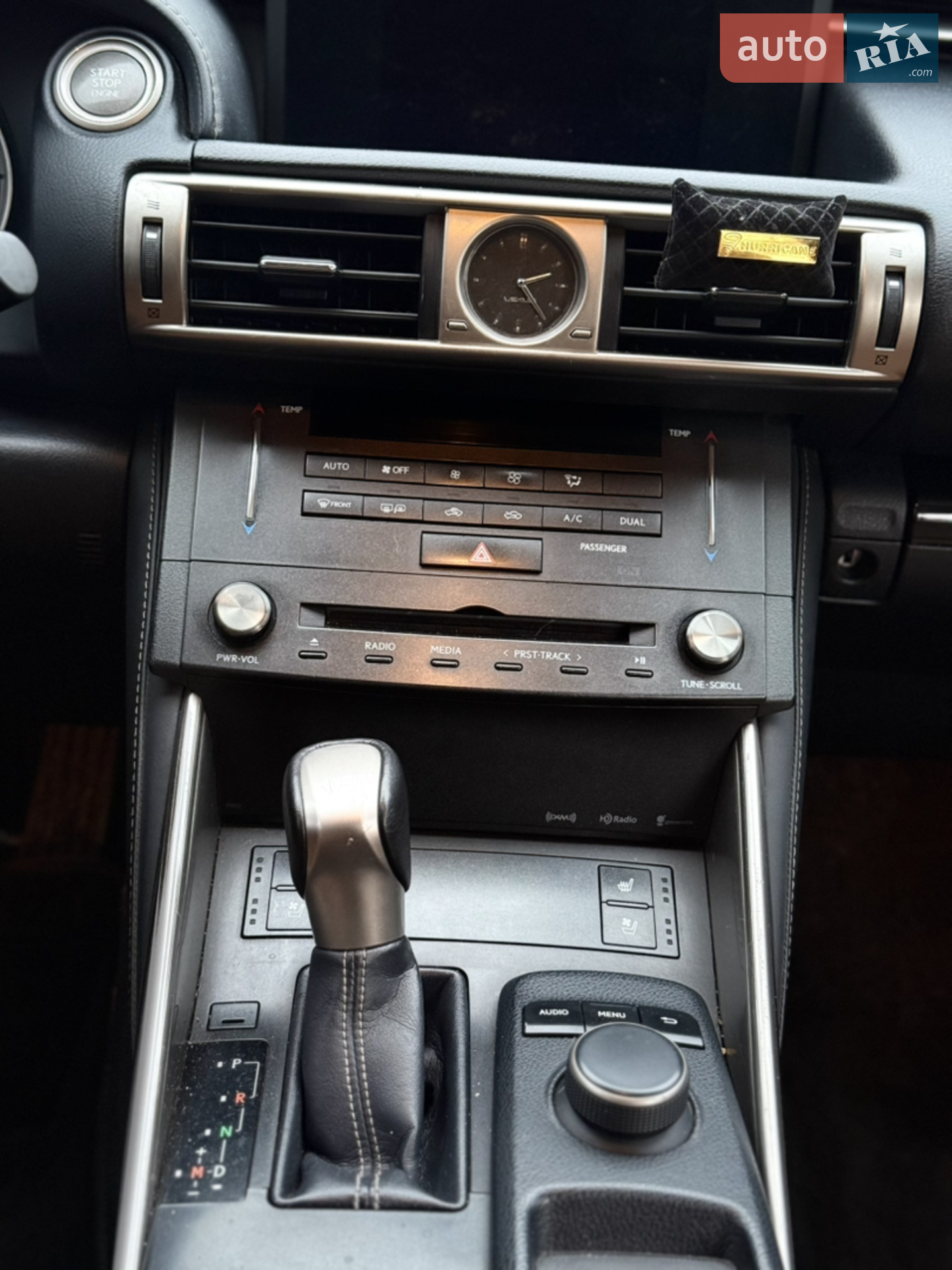 2015 Lexus IS - мініатюра 10