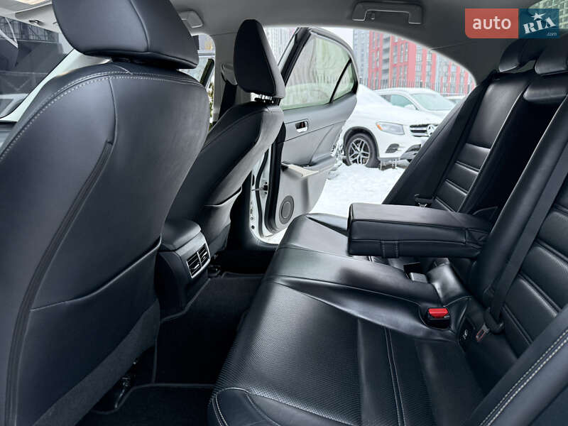Седан Lexus IS 2013 в Києві фото 20 Седан Lexus IS 2013 в Києві