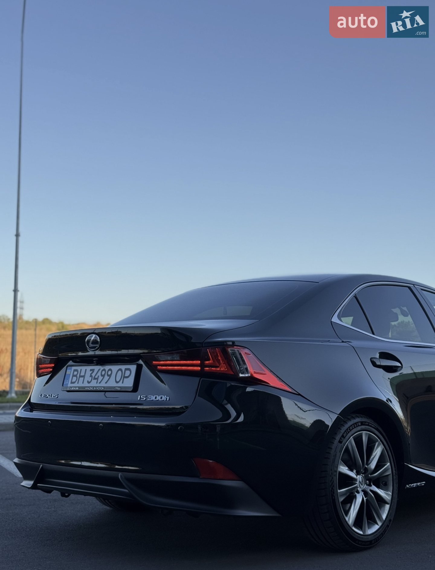 2016 Lexus IS - мініатюра 5