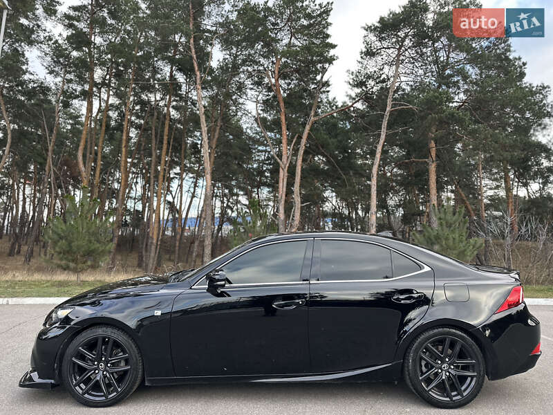 Седан Lexus IS 2014 в Киеве