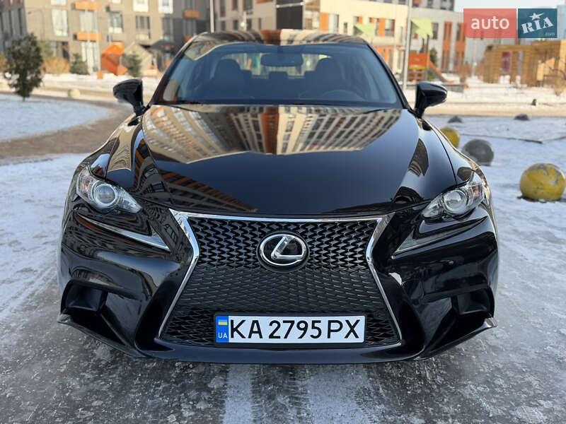 Седан Lexus IS 2015 в Киеве фото 2 Седан Lexus IS 2015 в Киеве