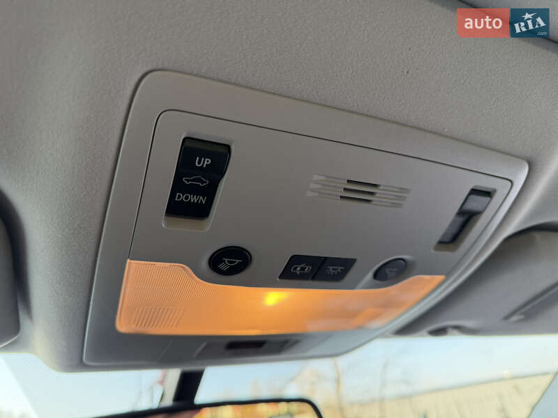 Седан Lexus IS 2015 в Киеве фото 38 Седан Lexus IS 2015 в Киеве