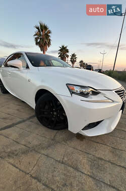 Седан Lexus IS 2016 в Харькове