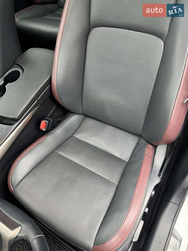 Седан Lexus IS 2016 в Києві фото 18 Седан Lexus IS 2016 в Києві