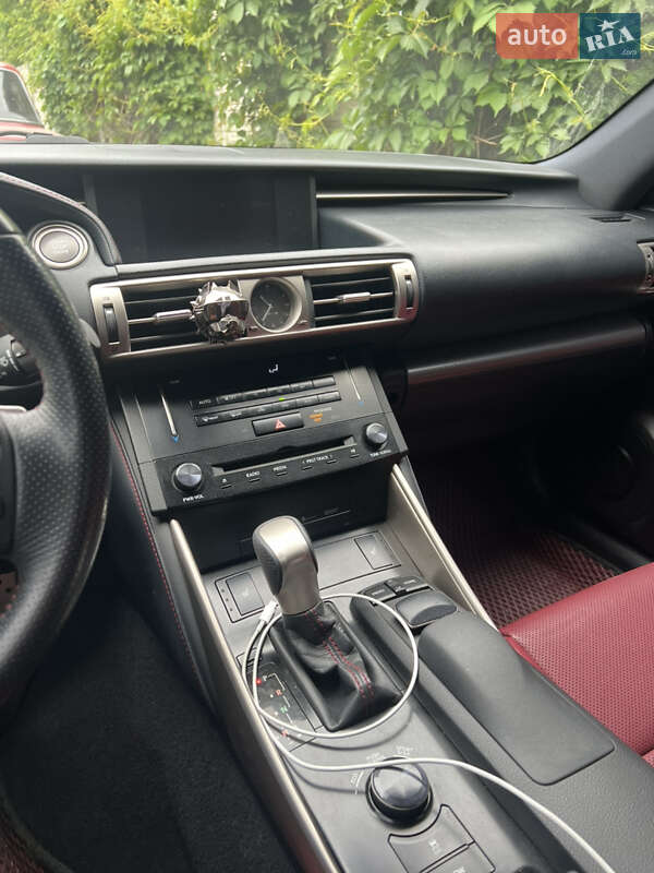 Седан Lexus IS 2014 в Харькове
