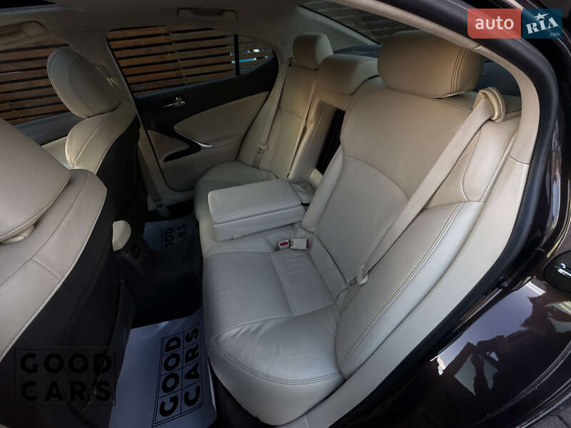 Седан Lexus IS 2012 в Одессе