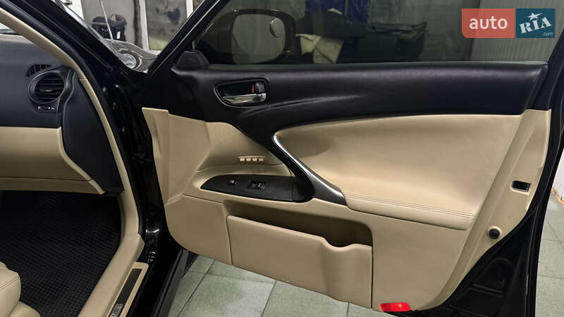 Седан Lexus IS 2007 в Одесі
