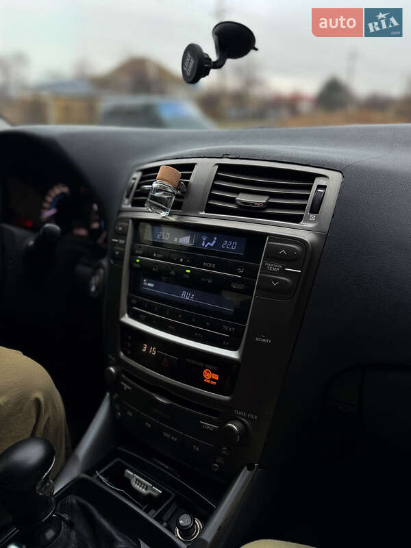 Седан Lexus IS 2006 в Краматорську