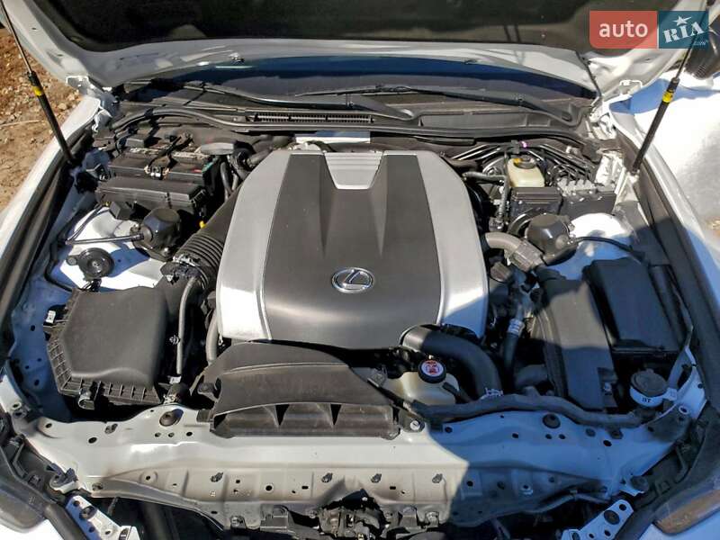 Седан Lexus IS 2018 в Львове