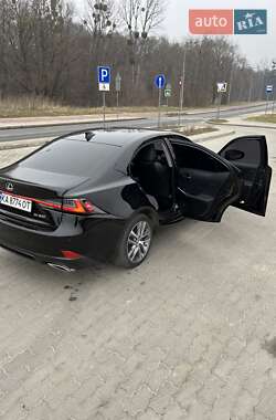 Седан Lexus IS 2020 в Львове