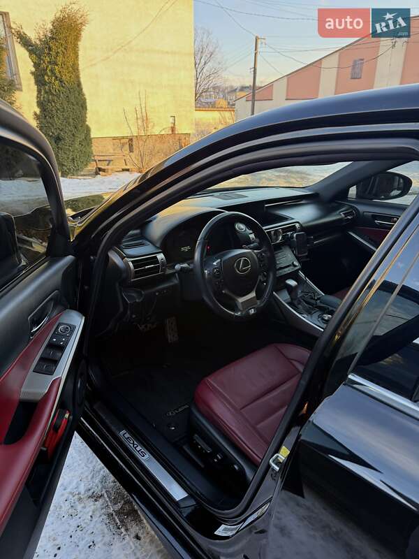 Седан Lexus IS 2015 в Дрогобыче фото 10 Седан Lexus IS 2015 в Дрогобыче