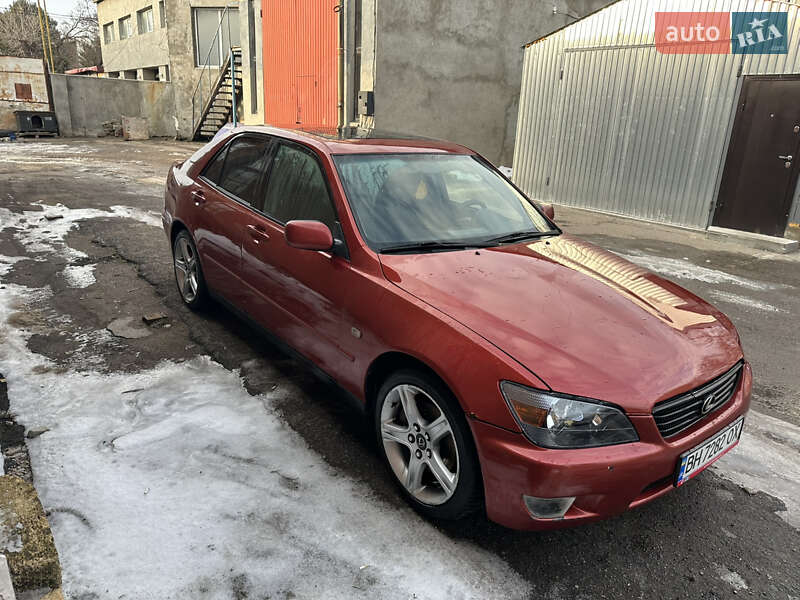 Седан Lexus IS 1999 в Одессе