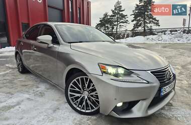 Седан Lexus IS 2015 в Львове
